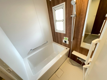 浴室　◆ユニットバス新調！浴室乾燥機付きで雨の日の洗濯物にも便利です♪