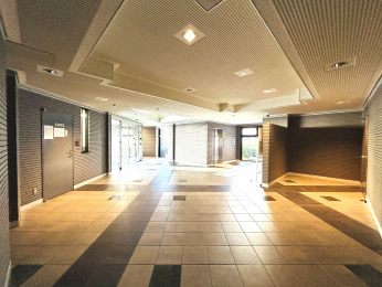 ���r�[�@�G���g�����X���r�[