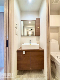 ʑEʏ@邭X^CbVȃpE_[[