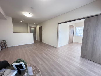 ���r���O�@-