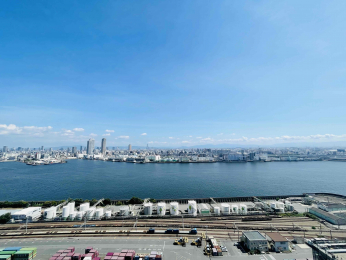 Z˂̒]ʐ^@oRj[̒]łŏKŒ]ǍD