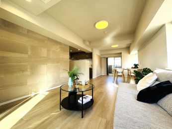 rO@Sn̂悢Ԃ͉ƑRƏW܂R~jP[Vw[߂Ă܂B