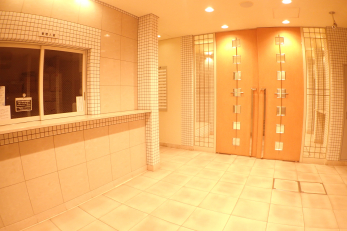 �G���g�����X�@��������Ǘ�����Ă���G���g�����X�ł���