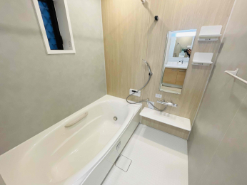 @VꂽjbgoX͌ˌȂł͂̍LAg[@Ă܂I