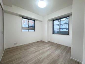 �m���@�U��