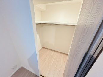 [@m7.4̃EH[NCN[[bgB̗mƕЂÂ܂B