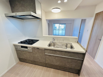 Lb`@ȂłƑƂ̉by߂ΖʎVXeLb`łB