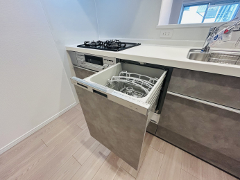 Lb`@Zɖ𗧂H򊣑@tłB