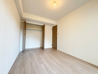 m@ym^5.7z쓌̃oRj[ɖʂmł t[OENXS\ց