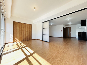 rOȊŐ@쐼oRj[ɖʂ7.2̗młB˂JărOƂĂg܂B