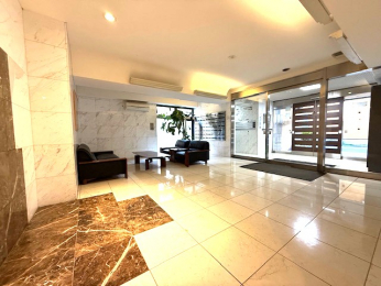 �G���g�����X�@�G���g�����X���r�[