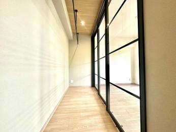 ���[�@�E�H�[�N�X���[�N���[�[�b�g