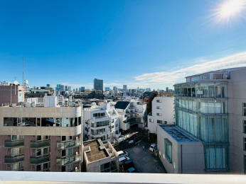 �Z�˂���̒��]�ʐ^�@-