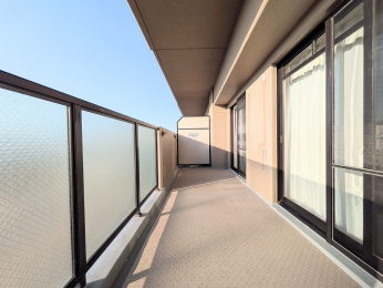 �o���R�j�[�@�L�X�Ƃ������C�h�o���R�j�[�ł��B