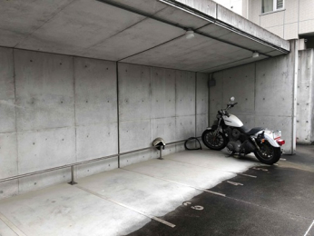 ���̑����p���@�o�C�N�u�ꁦ�󂫏󋵂͒S���҂ɂ��m�F���������B