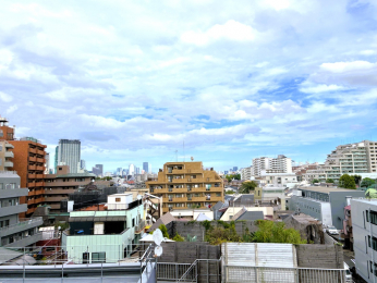 �Z�˂���̒��]�ʐ^�@-