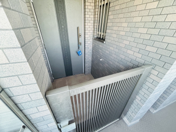 ���ց@2.24���Ă̌��փ|�[�`�ł��B