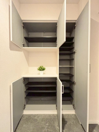 ���ց@����^�̃V���[�Y�{�b�N�X�����ŎU�炩�肪���Ȍ��ւ��X�b�L����