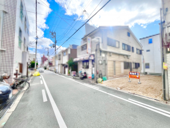 ���n�y�n�ʐ^�@�O�ʓ��H��5.4m���̌����ł���