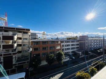 �Z�˂���̒��]�ʐ^�@�o���R�j�[����̒��]�B�O�ʂɍ����������������ߗz����ǍD�ł��B