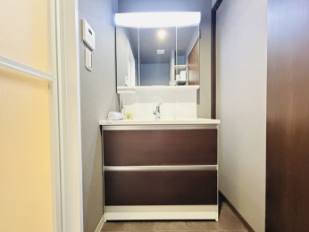 ���ʑ�E���ʏ��@�O�ʋ��t�����ʉ��ϑ�ŖZ�������̐g�x�x���X���[�Y�ł��B