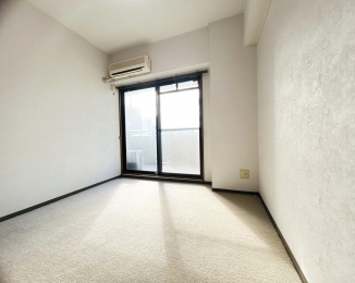 ���r���O�ȊO�̋����@��5.1���̗m���B�S�����ɑ������邽�ߕǊ��Ȃ����߂������������܂��B