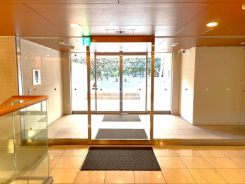 �G���g�����X�@�G���g�����X