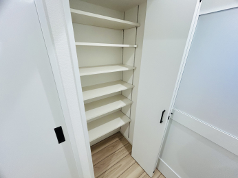 ���[�@�L���̎��[�X�y�[�X�B���[�X�y�[�X���L�x�ȈׁA���Z�X�y�[�X���L�������p���������܂��B