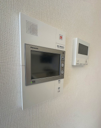 ���̑��@�s�u���j�^�[�t�C���^�[�z��