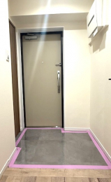 ���ց@����