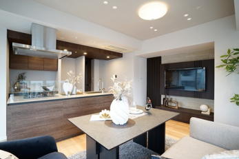 ���r���O�@LDK �Ǌ|��50�C���`TV�ݒu���Ƌ�E���x�i�͔̔��ΏۊO�ł��B��LDK�V�[�����O���C�g�̓z�[���X�e�[�W���O�ɂ����̂ł��B