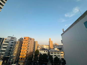 �Z�˂���̒��]�ʐ^�@-