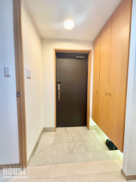 ���ց@���V���[�Y�{�b�N�X�t���Ȃ̂ŁA���ւ����������Y��ɕۂĂ܂��B