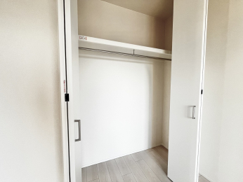 ���[�@�e�����ɂ͎��[���������Ă��܂���