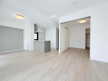 ���r���O�@��15.4���̍L�X�������r���O�ł���