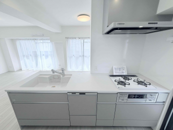 �L�b�`���@�H��@�t���̃V�X�e���L�b�`���ł���