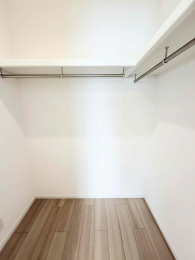 ���[�@�E�H�[�N�C���N���[�[�b�g