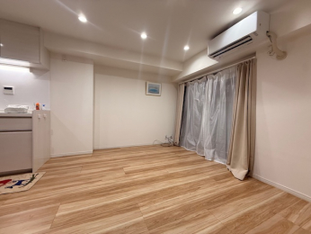 ���r���O�@���r���O�ɃG�A�R���t