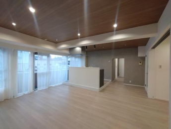 ���r���O�@���k������ʑ��A��17.7���̊J���I���r���O�I