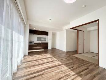 ���r���O�@������o���R�j�[�ɖʂ������r���O�� ���������ɂ͊��������g�[�t����