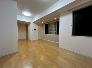 ���r���O�@�����r���O�ɂ͏��g�[������A�~������K�ɂ��߂������������܂�