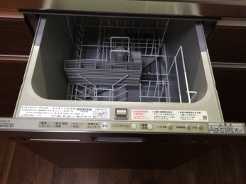 �L�b�`���@���H��@�t���ł��̂ŁA�Ǝ��̎��Ԃ��Z�k�ł��܂���i2015�N�����̎ʐ^�ƂȂ�܂��j