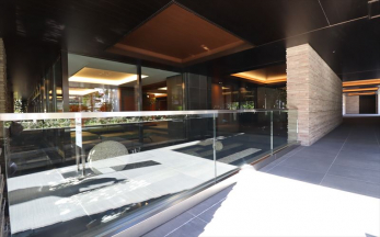 �G���g�����X�@�����p���́A��ɋ��X�܂��Y��ɐ��|���s���͂��Ă��܂�