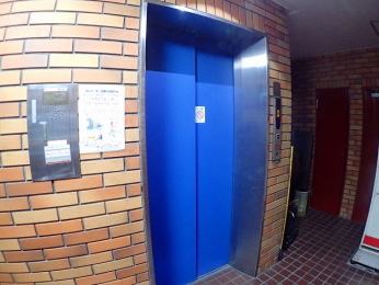 �@�G���x�[�^�[