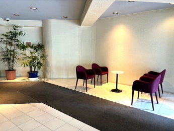 ���r�[�@�G���g�����X���r�[