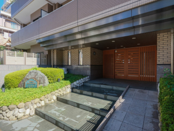 �G���g�����X�@������26�N���p���@��K�͏C�U�H�����{