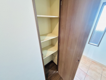 ���[�@���։��̎��[�X�y�[�X�I���p�i���̃X�g�b�N�ɖ𗧂��܂��I