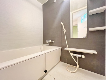 �����@����