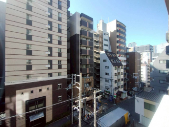 �Z�˂���̒��]�ʐ^�@-