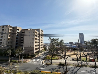 �Z�˂���̒��]�ʐ^�@-